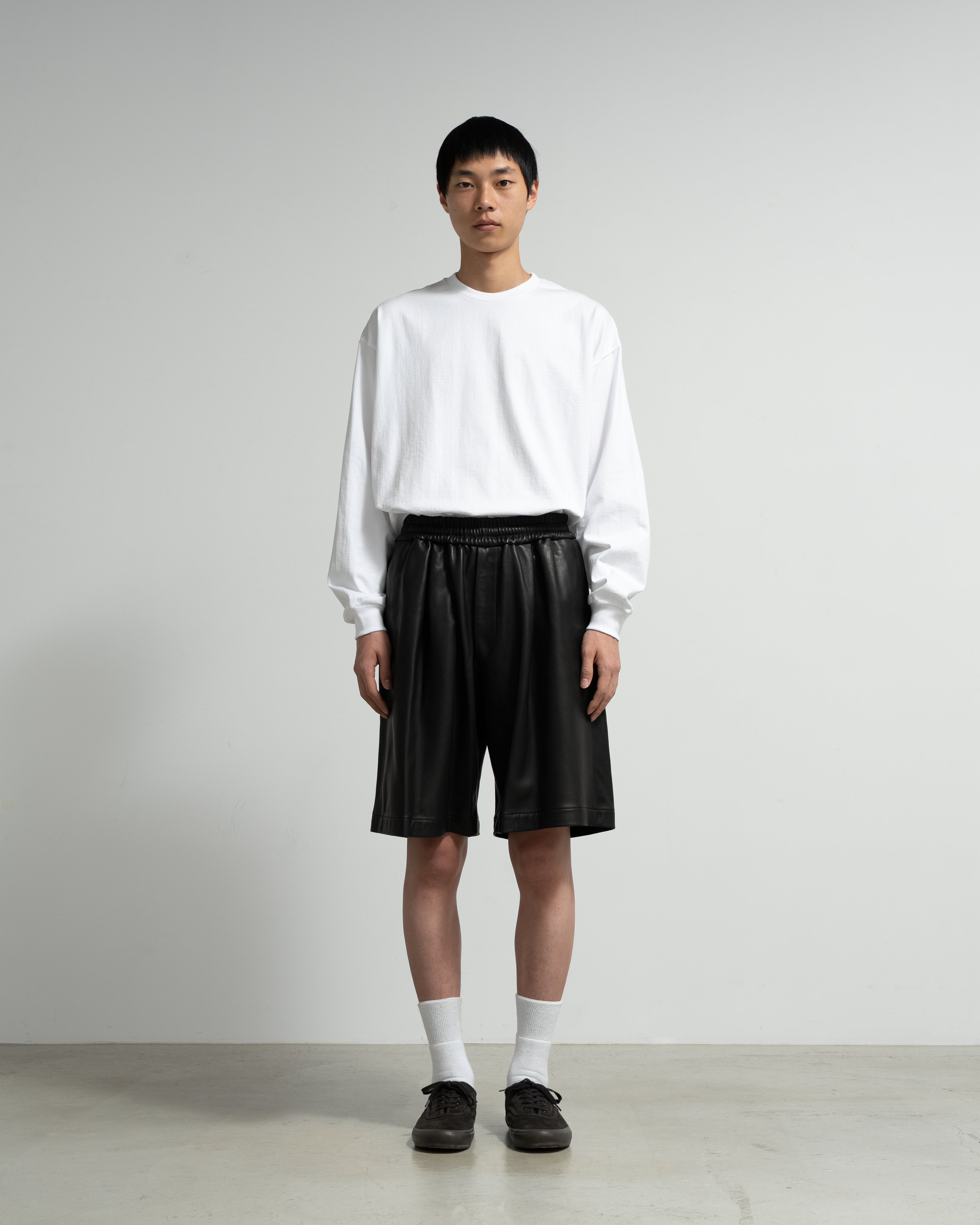 Graphpaper ショートパンツ SALE- Lamb Leather Track Wide Shorts – Graphpaper