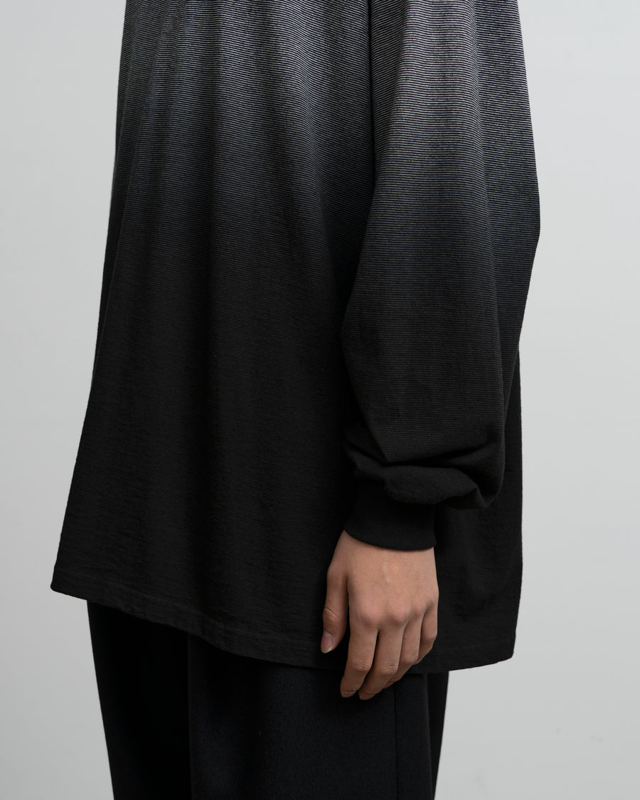 Gradient Border Long Sleeve Tee