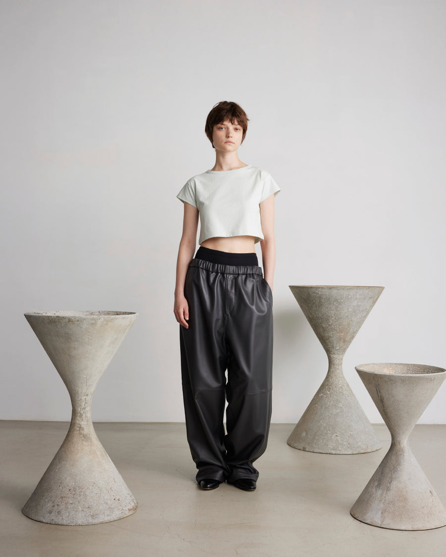Graphpaper_25SS_LOOK_WOMEN_SNS_4*5_250107_19.jpg__PID:aa3bd9a8-c1b3-43fe-8f51-0ca51b09c6cc